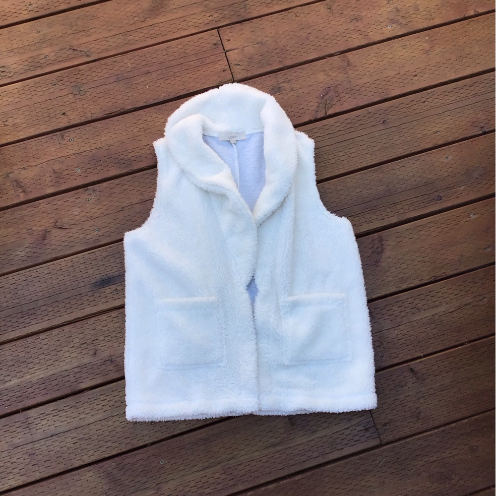 Furry vest LOFT